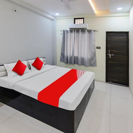 Oyo Hotel Blackgold Chandrapur ภายนอก รูปภาพ