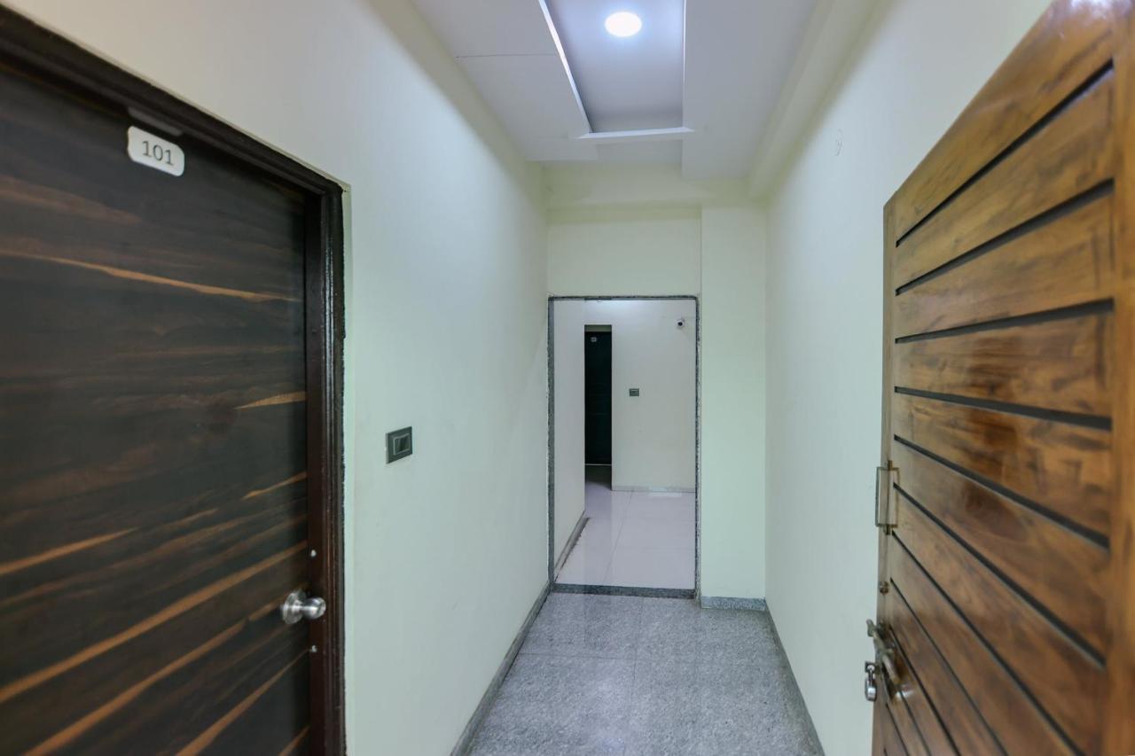 Oyo Hotel Blackgold Chandrapur ภายนอก รูปภาพ