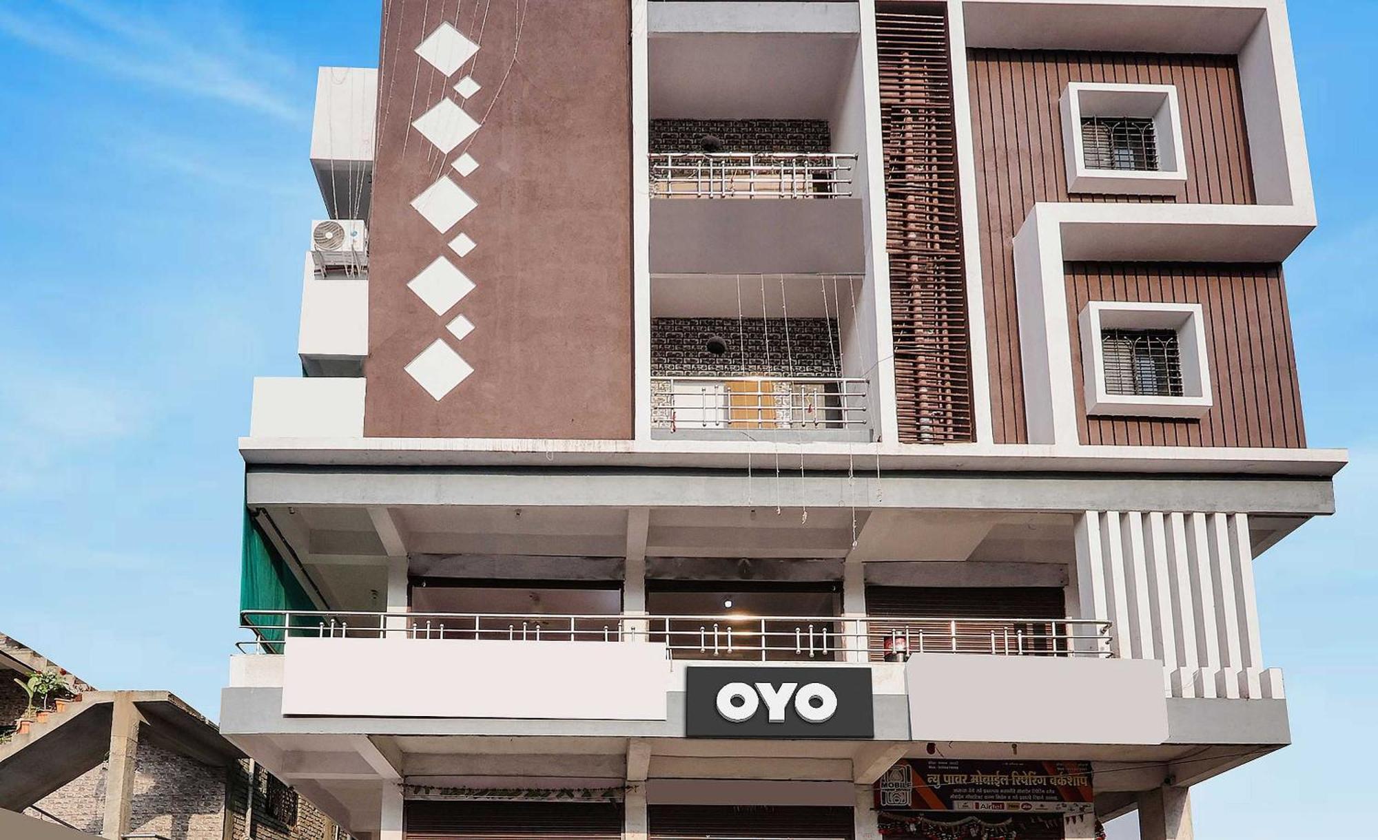 Oyo Hotel Blackgold Chandrapur ภายนอก รูปภาพ