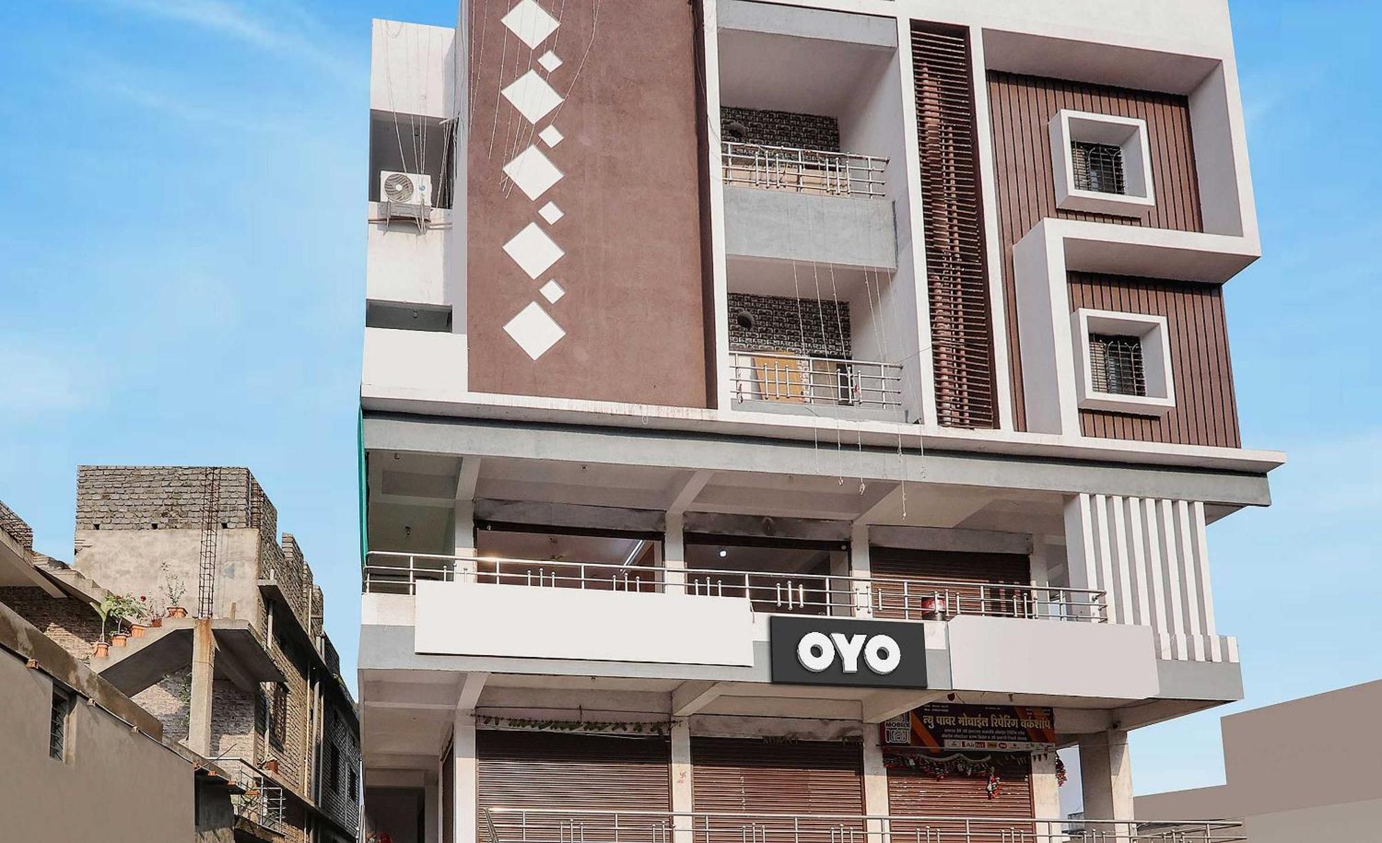 Oyo Hotel Blackgold Chandrapur ภายนอก รูปภาพ